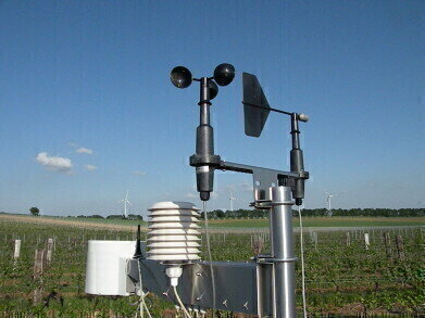 Weather Stations with Web Based Controller